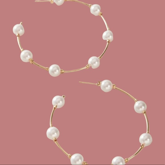 Beautiful Gold Hoops With Pearl Accents - Picture 5 of 5